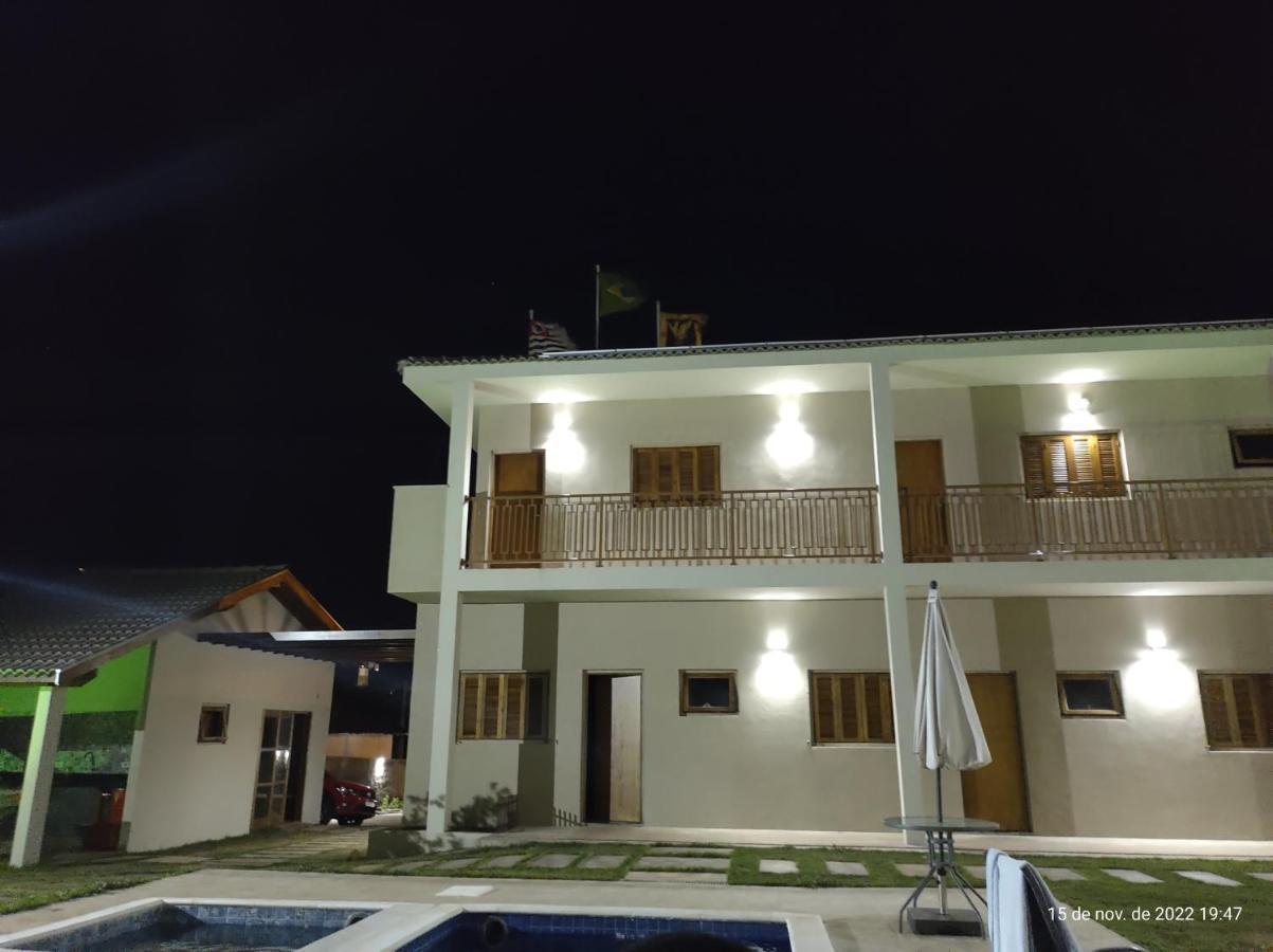 Bandeiras Guest house Olimpia